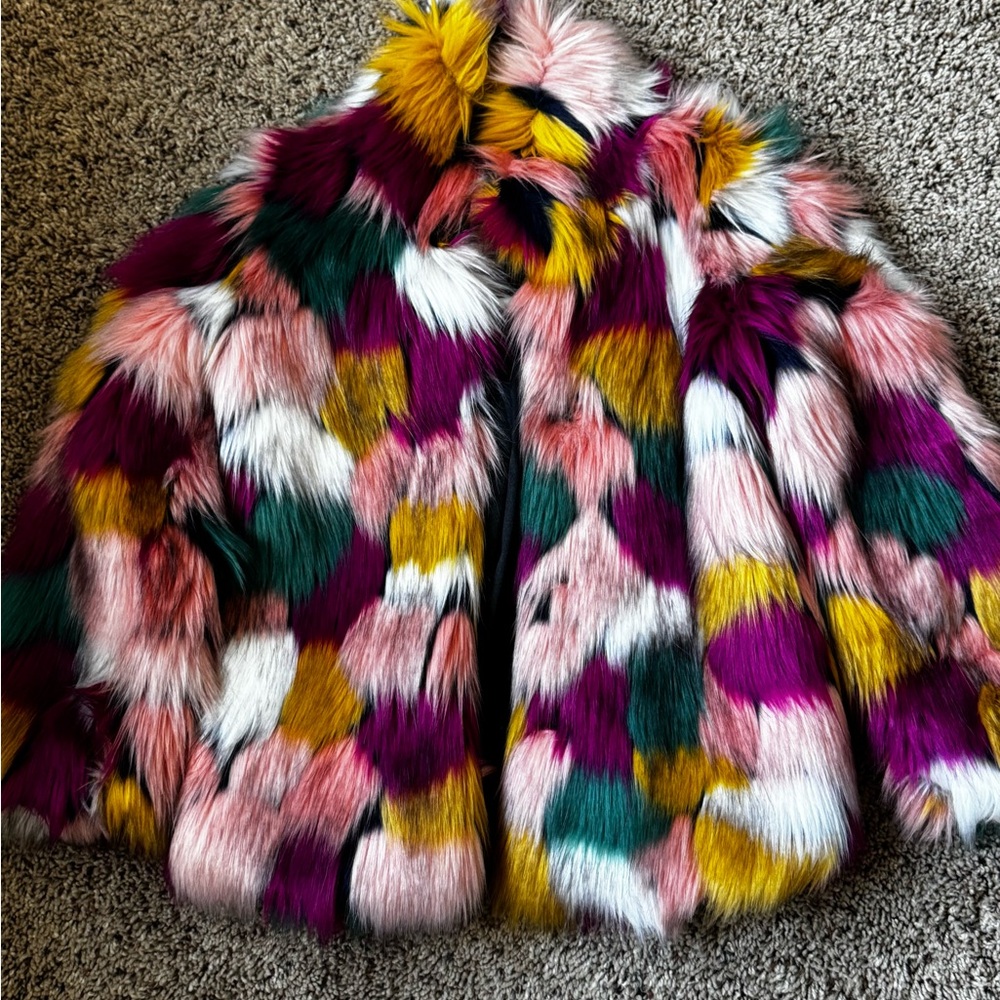 Milly Minis Faux-Fur Jacket, Size 7•Side pockets. • 3 hocks closure • Like New